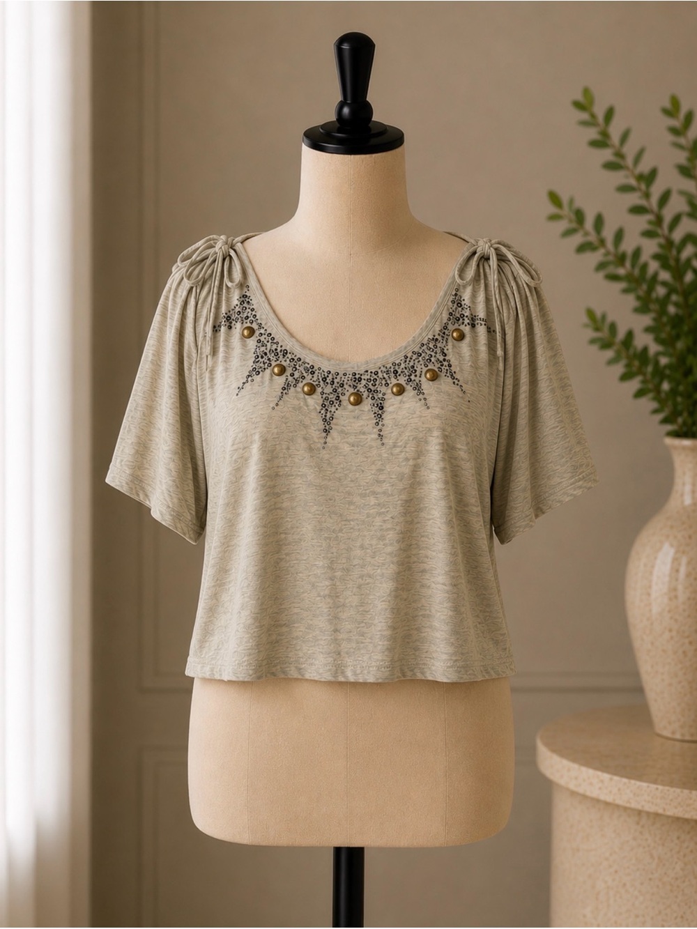 Day trip - Scoop Neck Short Sleeve Embellished Crop Top - Beige - Y2K